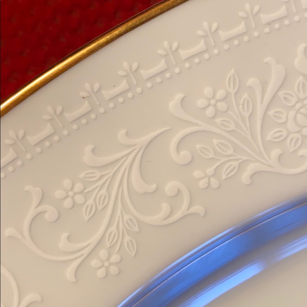 Holiday Special ~ Noritake Guenevere Platter